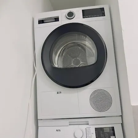 Fuer 3 Personen/netflix/parking/wlan/stilvoll Appartement Pottmes