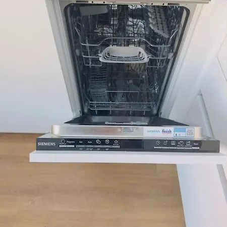 Fuer 3 Personen/netflix/parking/wlan/stilvoll Appartement Pottmes